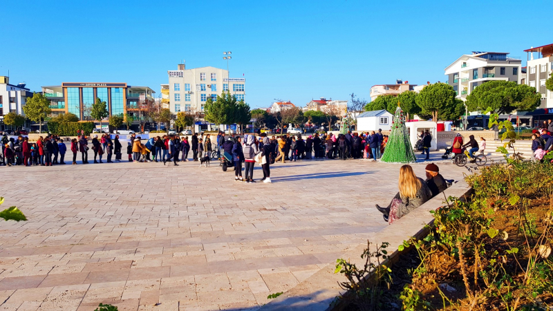 Didimde Noel Baba Kızak Kuyruğu