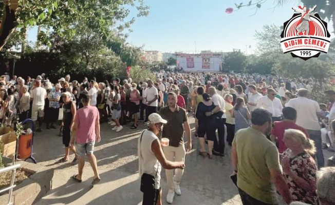 Didim Cemevi’nden binlerce kişiye Aşure lokması