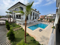 Didim Merkezde Havuzlu Site İçerisinde Havuz Cepheli Satılık 1+1 Daire